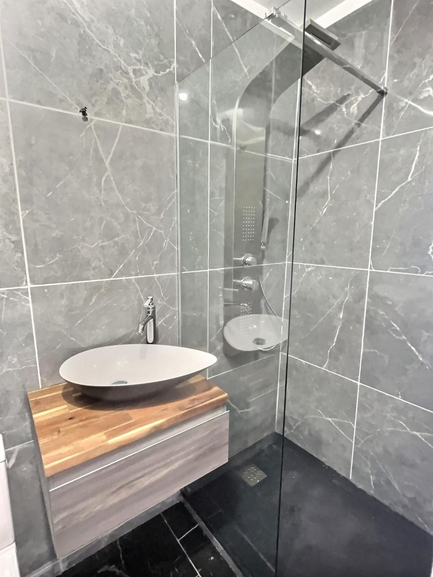 Appartement De Charme Avec Balcon Au Pied Des Commerces Beziers Ngoại thất bức ảnh
