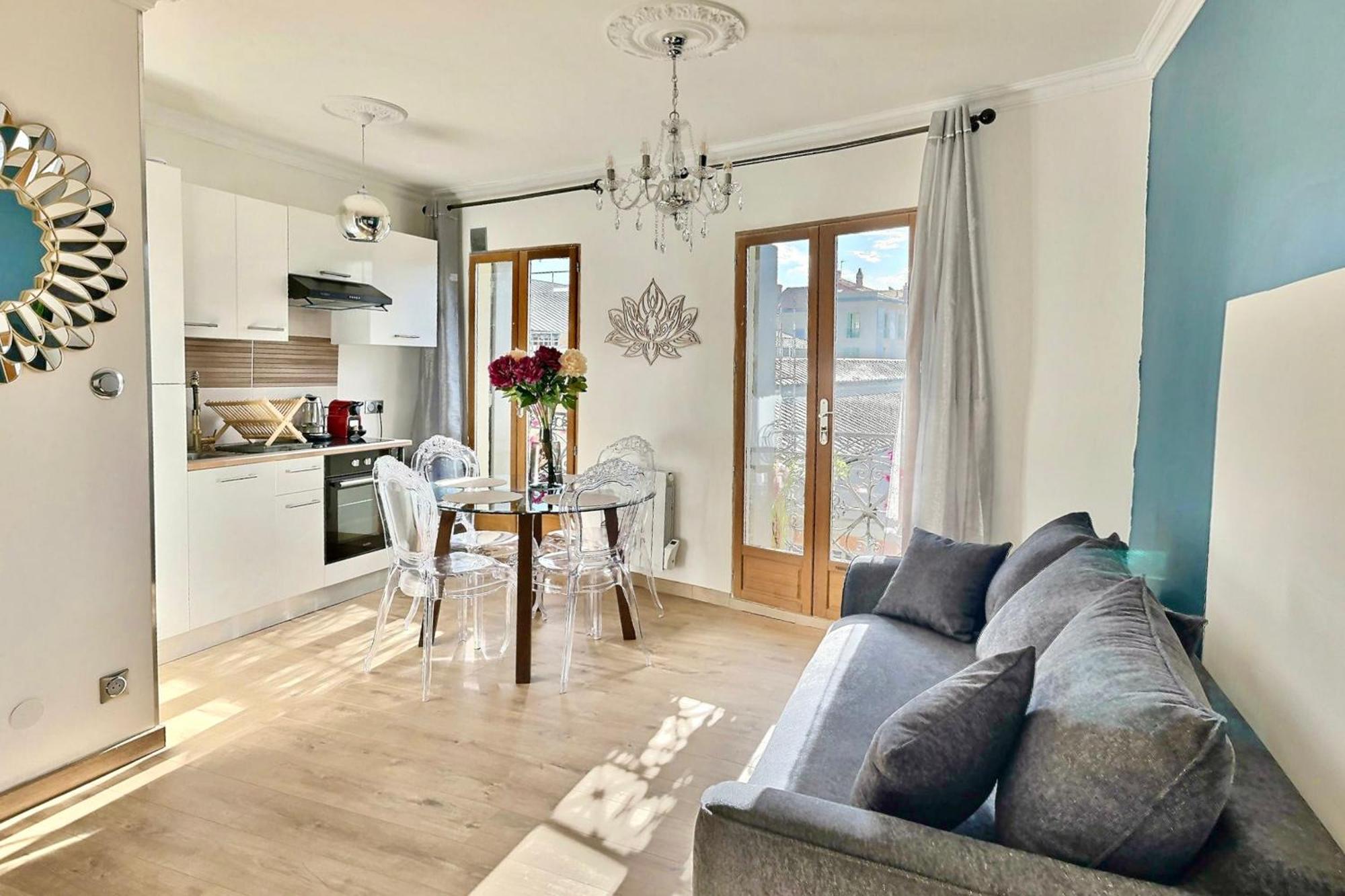 Appartement De Charme Avec Balcon Au Pied Des Commerces Beziers Ngoại thất bức ảnh