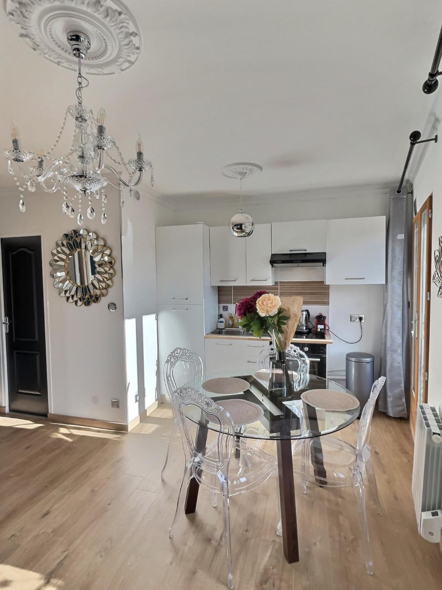 Appartement De Charme Avec Balcon Au Pied Des Commerces Beziers Ngoại thất bức ảnh